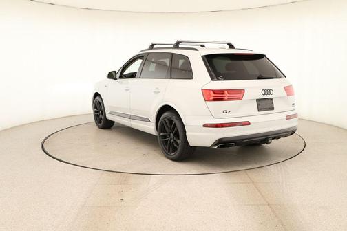 Glacier White Metallic 2017 Audi Q7 3.0T Prestige