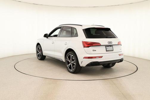 2025 Audi Q5 45 S line quattro Premium