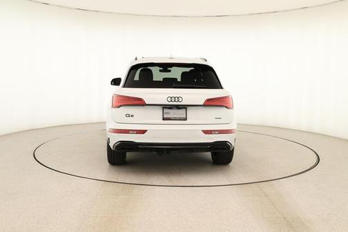 2025 Audi Q5 45 S line quattro Premium