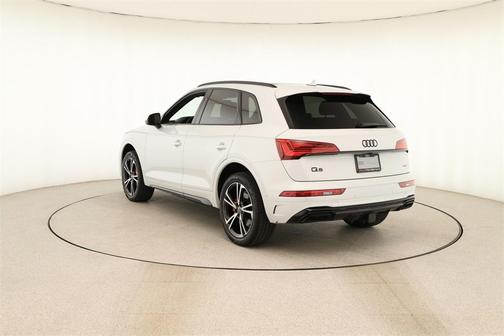 2025 Audi Q5 45 S line quattro Premium