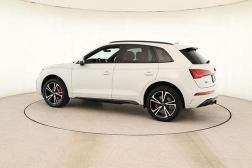 2025 Audi Q5 45 S line quattro Premium