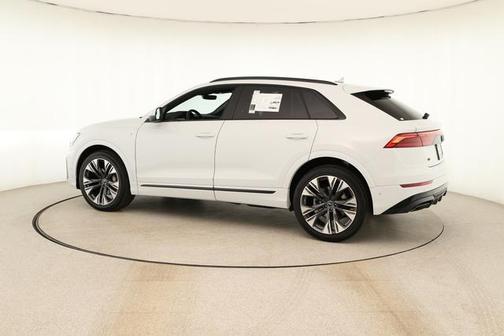 2026 Audi Q8 55 Premium