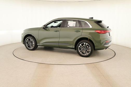 Green Metallic 2026 Audi Q5 PLUS