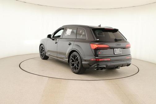 2026 Audi SQ7 4.0T Premium Plus