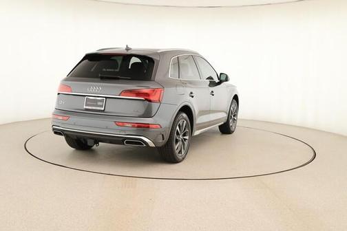 2023 Audi Q5 45 S line quattro Premium