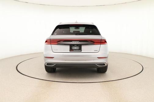 2022 Audi Q8 55 Premium Plus