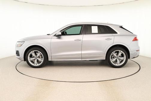 2022 Audi Q8 55 Premium Plus
