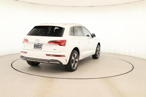 2023 Audi Q5 40 Premium