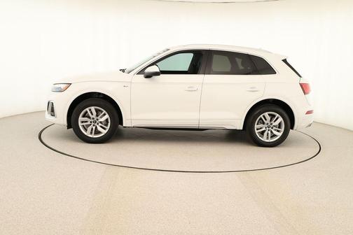 2023 Audi Q5 45 S line quattro Premium