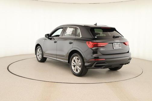 2025 Audi Q3 45 S line Premium