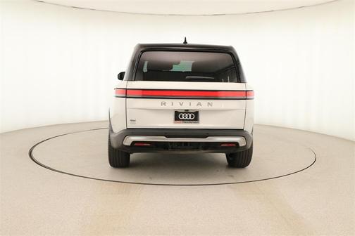 2024 Rivian R1S Adventure