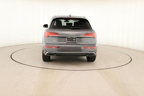 2023 Audi Q5 45 S line quattro Premium