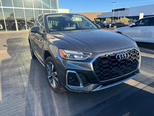 2023 Audi Q5 45 S line quattro Premium