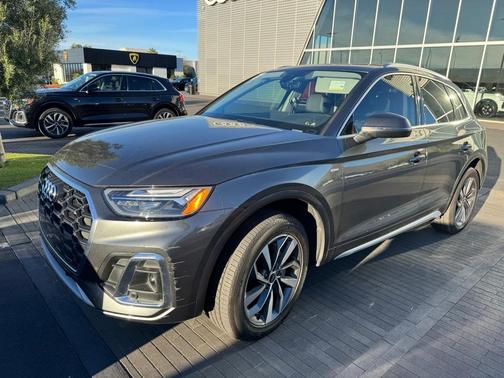 2023 Audi Q5 45 S line quattro Premium