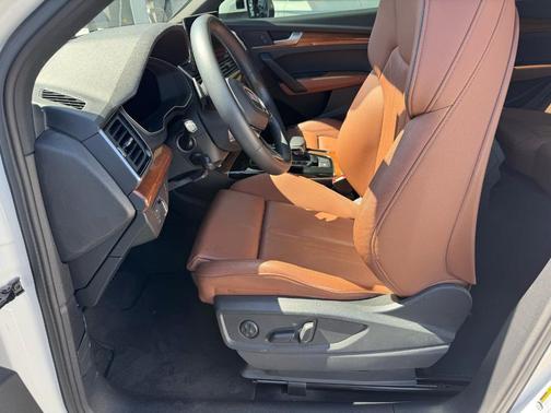 2022 Audi Q5 e 55 S line quattro Premium