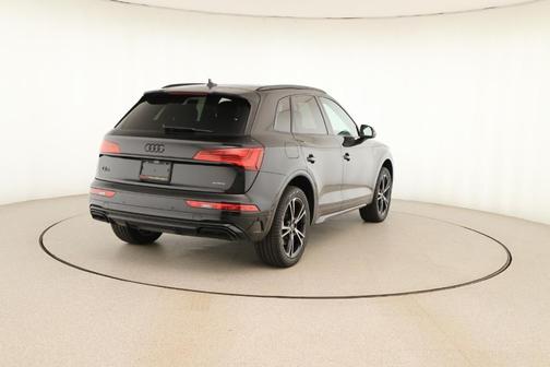 2025 Audi Q5 45 S line quattro Premium