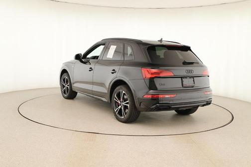 2025 Audi Q5 45 S line quattro Premium