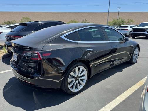 2018 Tesla Model 3 Long Range