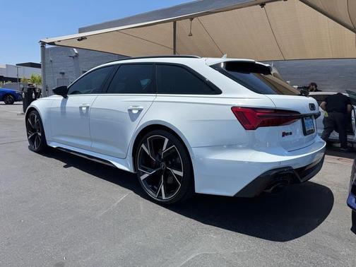2022 Audi RS 6 Avant 4.0T quattro