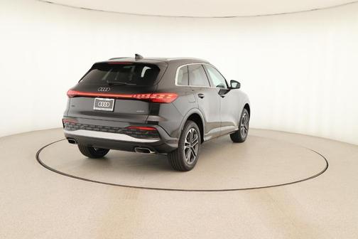 2025 Audi Q5 2.0T quattro Premium