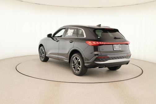 2025 Audi Q5 2.0T quattro Premium