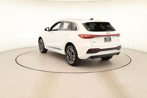 White 2026 Audi Q5