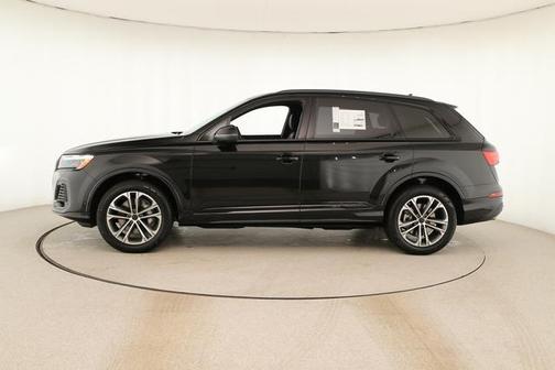2026 Audi Q7 45 Premium Plus