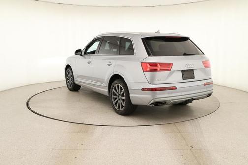 Florett Silver Metallic 2019 Audi Q7 55 Premium Plus