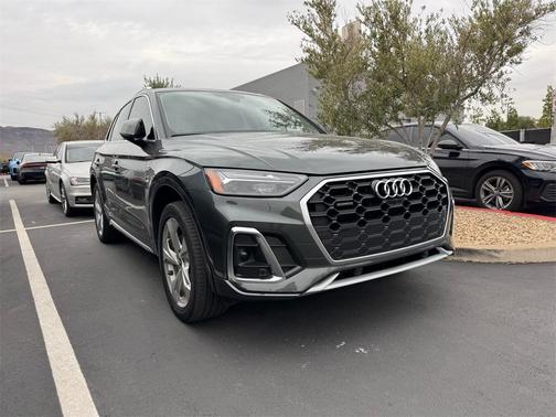 2023 Audi Q5 45 S line Premium Plus