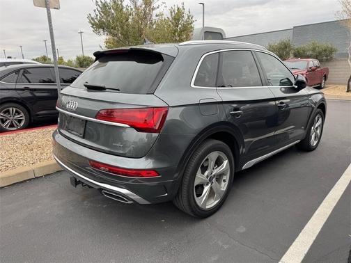 2023 Audi Q5 45 S line Premium Plus