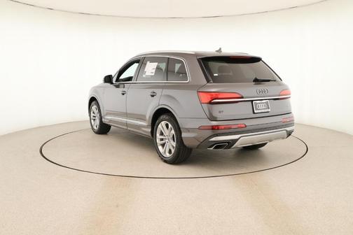 2025 Audi Q7 55 Premium