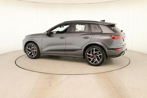 Daytona Gray Pearl 2027 Audi SQ6 e-tron Premium Plus