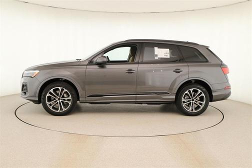 2026 Audi Q7 45 Premium Plus