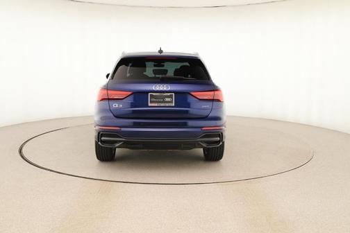 2022 Audi Q3 45 S line Premium