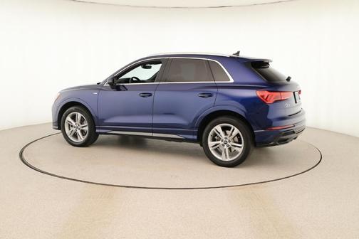 2022 Audi Q3 45 S line Premium