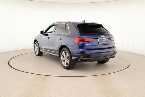 2022 Audi Q3 45 S line Premium