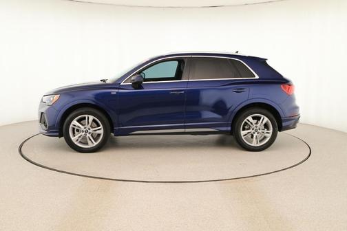 2022 Audi Q3 45 S line Premium