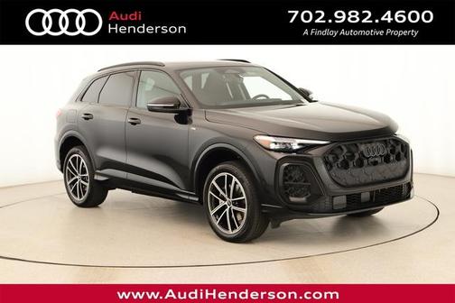 Mythos Black Metallic 2026 Audi Q5 PLUS