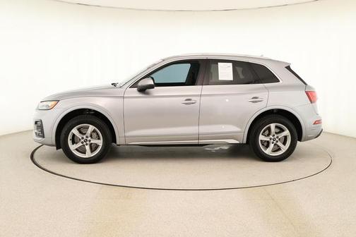 2022 Audi Q5 40 Premium