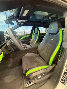 2024 Lamborghini Urus S