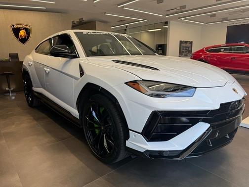 2024 Lamborghini Urus S