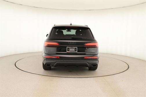 2026 Audi Q7 55 Premium Plus