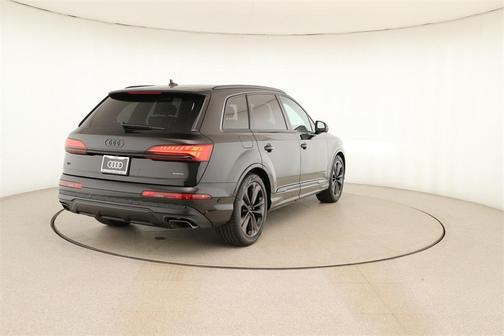 2026 Audi Q7 55 Premium Plus