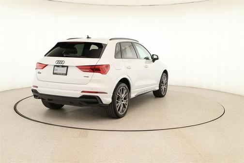 2025 Audi Q3 45 S line Premium