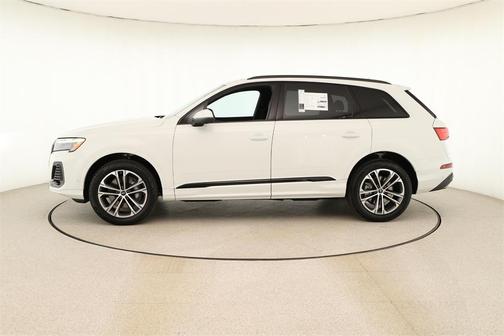 2026 Audi Q7 45 Premium