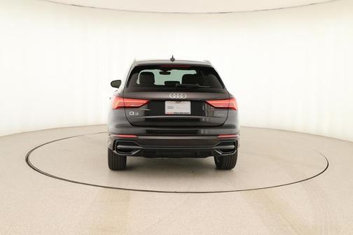 2022 Audi Q3 45 S line Premium