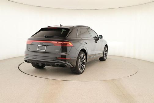2025 Audi Q8 55 Premium