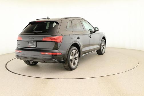 2025 Audi Q5 40 Premium