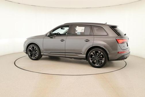 2026 Audi Q7 55 Premium Plus