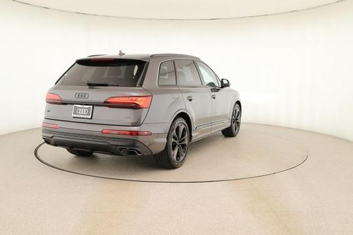 2026 Audi Q7 55 Premium Plus